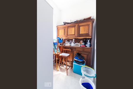 Apartamento à venda com 210m², 3 quartos e 4 vagasQuarto de Serviço / Depósito