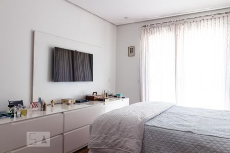 Apartamento à venda com 210m², 3 quartos e 4 vagasSuíte 1