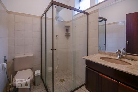 Banheiro Suíte 1 de casa à venda com 3 quartos, 240m² em Perdizes, São Paulo