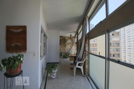 Varanda de apartamento para alugar com 3 quartos, 200m² em Centro, São Paulo