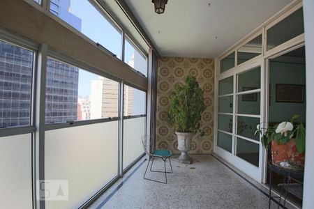 Varanda de apartamento para alugar com 3 quartos, 200m² em Centro, São Paulo