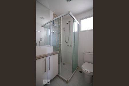 Apartamento para alugar com 68m², 3 quartos e 2 vagas Apartamento para alugar com 68m², 3 quartos e 2 vagasBanheiro da Suíte