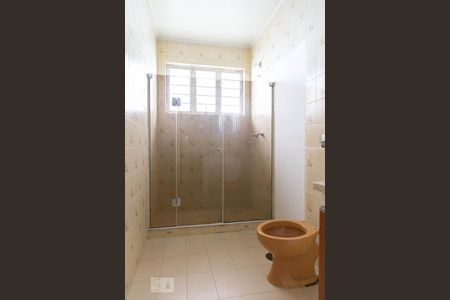 Banheiro de casa à venda com 5 quartos, 400m² em Jardim Itu Sabará, Porto Alegre