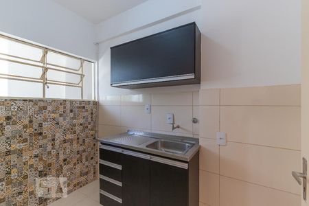 Cozinha de kitnet/studio para alugar com 1 quarto, 34m² em Centro, Campinas