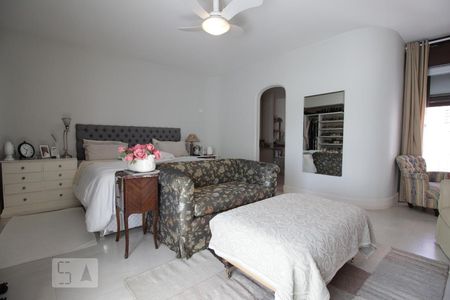 Apartamento à venda com 312m², 4 quartos e 4 vagasSuíte 2