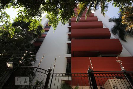 Apartamento à venda com 312m², 4 quartos e 4 vagasFachada