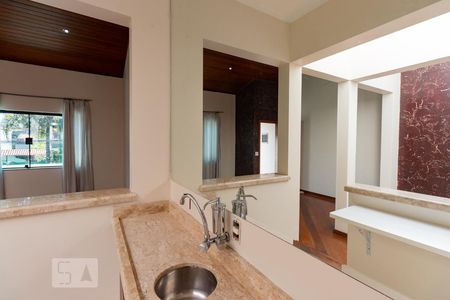 Casa à venda com 280m², 3 quartos e 6 vagasBar