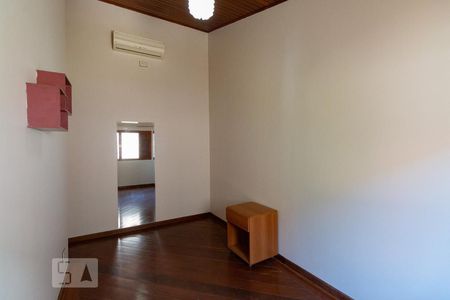 Casa à venda com 280m², 3 quartos e 6 vagasVista quarto 2