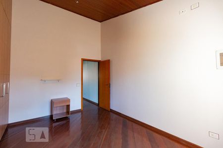 Casa à venda com 280m², 3 quartos e 6 vagasSuite
