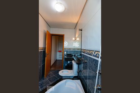 Casa à venda com 280m², 3 quartos e 6 vagasBanheiro suite