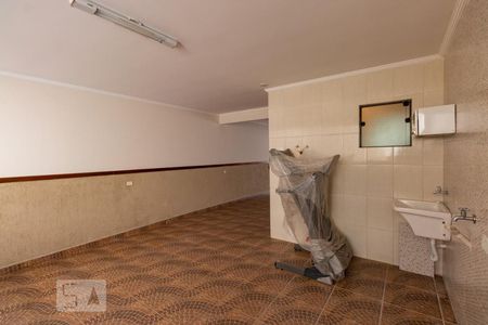 Casa à venda com 280m², 3 quartos e 6 vagasLavanderia