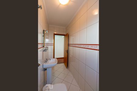 Casa à venda com 280m², 3 quartos e 6 vagasBanheiro 2