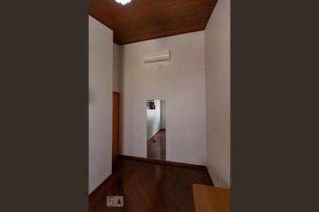 Casa à venda com 280m², 3 quartos e 6 vagasVista quarto 2