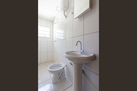 Banheiro de casa para alugar com 1 quarto, 50m² em Vila Bancária, São Paulo