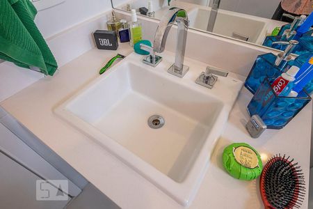 Apartamento à venda com 149m², 3 quartos e 2 vagasSuíte 3 - Banheiro