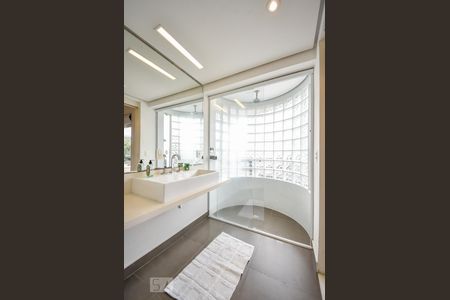 Apartamento à venda com 98m², 1 quarto e 2 vagasBanheiro do Quarto