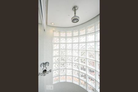 Apartamento à venda com 98m², 1 quarto e 2 vagasBanheiro do Quarto