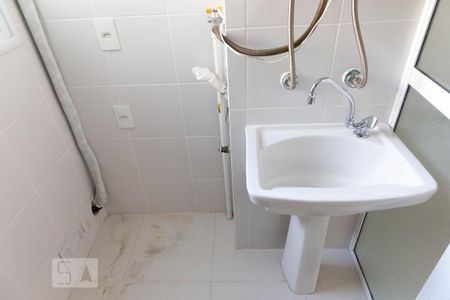 Área de Serviço de apartamento à venda com 2 quartos, 68m² em Passo da Areia, Porto Alegre