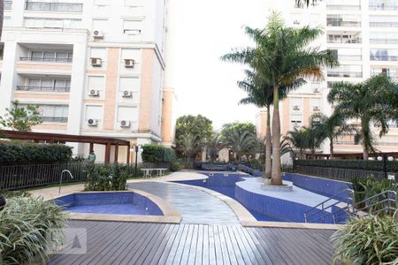 Área Comum - Piscina de apartamento à venda com 2 quartos, 68m² em Passo da Areia, Porto Alegre