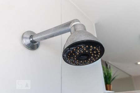 Detalhe do Banheiro de kitnet/studio à venda com 1 quarto, 51m² em Alphaville, Barueri