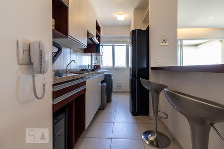 Cozinha de kitnet/studio à venda com 1 quarto, 51m² em Alphaville, Barueri
