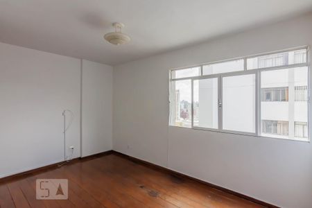 Sala  de apartamento para alugar com 2 quartos, 65m² em Carmo, Belo Horizonte