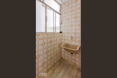 Apartamento para alugar com 65m², 2 quartos e 1 vagaÁrea de Serviço