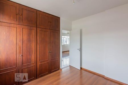 Quarto 1 de apartamento para alugar com 2 quartos, 65m² em Carmo, Belo Horizonte