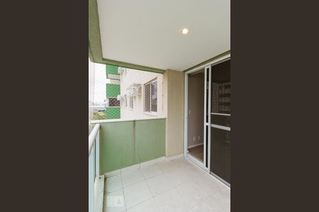 Apartamento para alugar com 65m², 2 quartos e 1 vaga Apartamento para alugar com 65m², 2 quartos e 1 vagaVaranda Sala