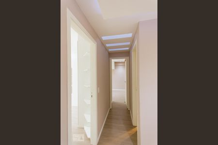 Apartamento para alugar com 65m², 2 quartos e 1 vaga Apartamento para alugar com 65m², 2 quartos e 1 vagaCorredor