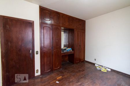 Casa à venda com 200m², 3 quartos e 1 vaga