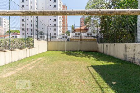 Apartamento para alugar com 54m², 2 quartos e 1 vagaÁrea comum - Campo de futebol