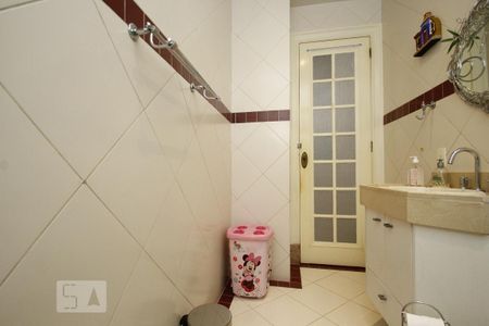Apartamento à venda com 161m², 3 quartos e sem vagaBanheiro Corredor