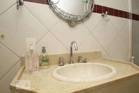 Apartamento à venda com 161m², 3 quartos e sem vagaBanheiro Corredor