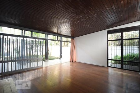 Sala de casa à venda com 4 quartos, 700m² em Jardim Everest, São Paulo