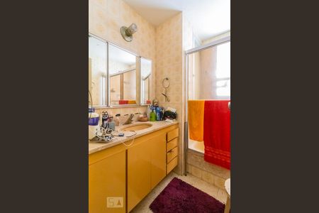 Banheiro da suíte de apartamento para alugar com 3 quartos, 190m² em Indianópolis, São Paulo