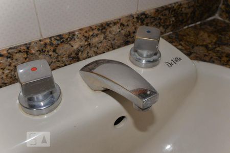 Apartamento à venda com 140m², 2 quartos e sem vagaBanheiro torneira