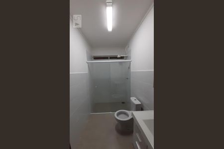 Banheiro de casa à venda com 3 quartos, 132m² em Vila Vianelo, Jundiaí