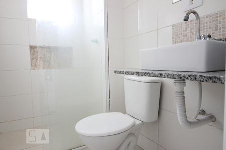 Banheiro de apartamento para alugar com 1 quarto, 46m² em Vila Baruel, São Paulo
