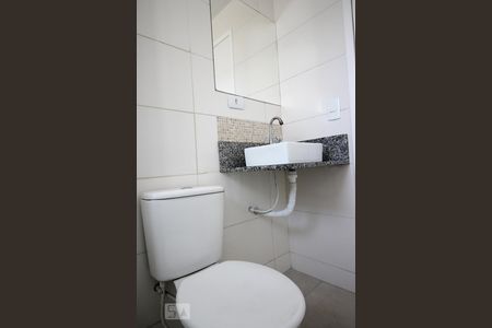 Banheiro de apartamento para alugar com 1 quarto, 46m² em Vila Baruel, São Paulo