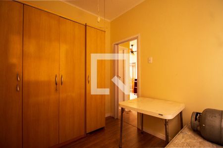 Quarto 1 de apartamento para alugar com 2 quartos, 47m² em Nonoai, Porto Alegre