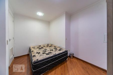 Apartamento à venda com 97m², 4 quartos e 2 vagasQuarto 4