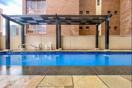 Apartamento à venda com 97m², 4 quartos e 2 vagasÁrea comum - Piscina