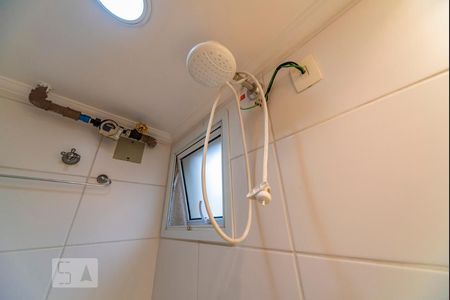 Apartamento à venda com 97m², 4 quartos e 2 vagasChuveiro