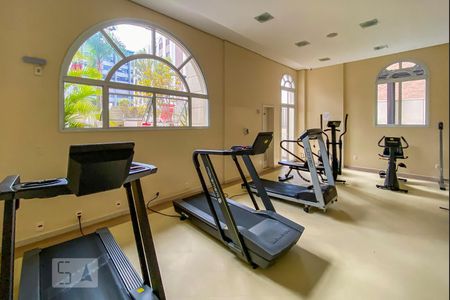 Apartamento à venda com 97m², 4 quartos e 2 vagasÁrea comum - Academia