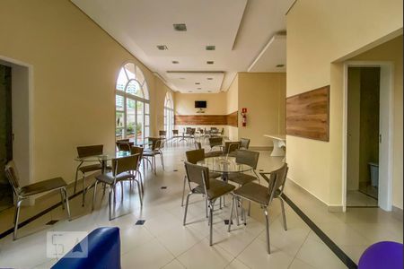 Apartamento à venda com 97m², 4 quartos e 2 vagasÁrea comum - Salão de festas