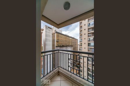 Apartamento à venda com 97m², 4 quartos e 2 vagasSacada do Quarto 3