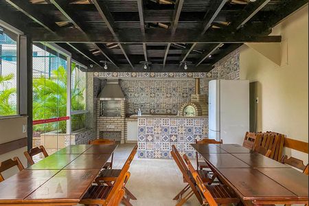 Apartamento à venda com 97m², 4 quartos e 2 vagasÁrea comum - Churrasqueira