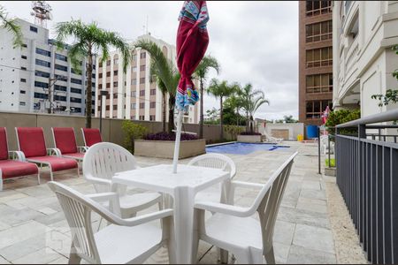 Apartamento à venda com 97m², 4 quartos e 2 vagasÁrea comum - Piscina