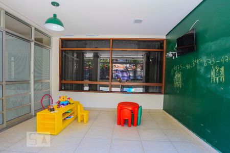 Apartamento para alugar com 200m², 3 quartos e 3 vagas Apartamento para alugar com 200m², 3 quartos e 3 vagasBrinquedoteca